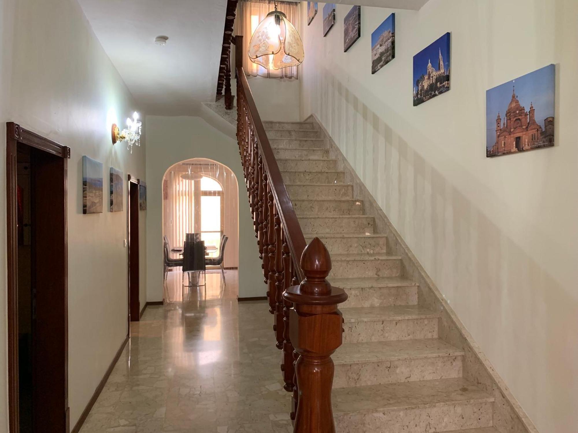 Cloud 9 Residence Għajnsielem Esterno foto